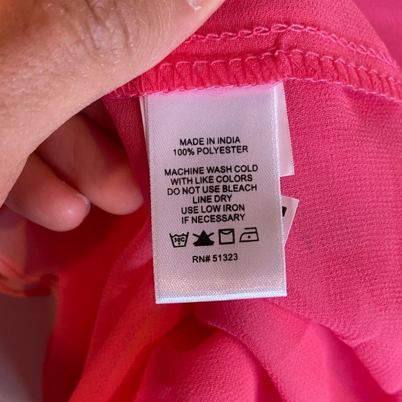 1. State Vibrant Pink and Red Floral Blouse - Picture 11 of 11